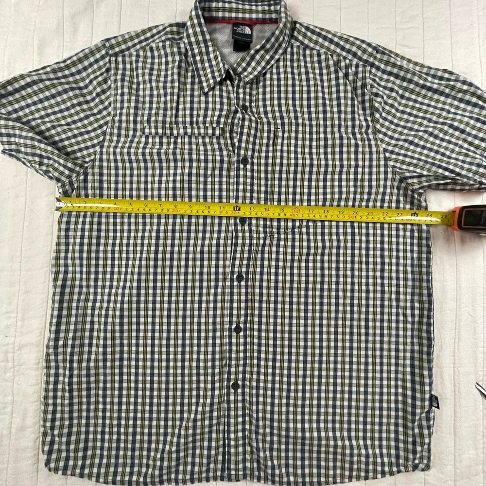 The North Face Checkered Button-Down Performance Shirt XL